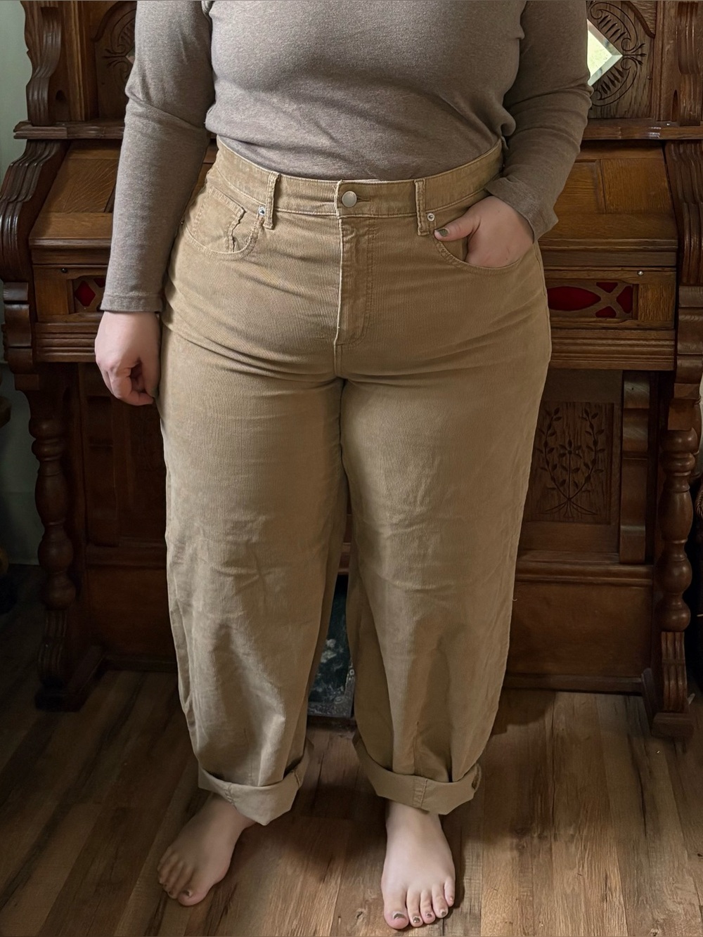 Universal thread high rise easy barrel corduroy pants
